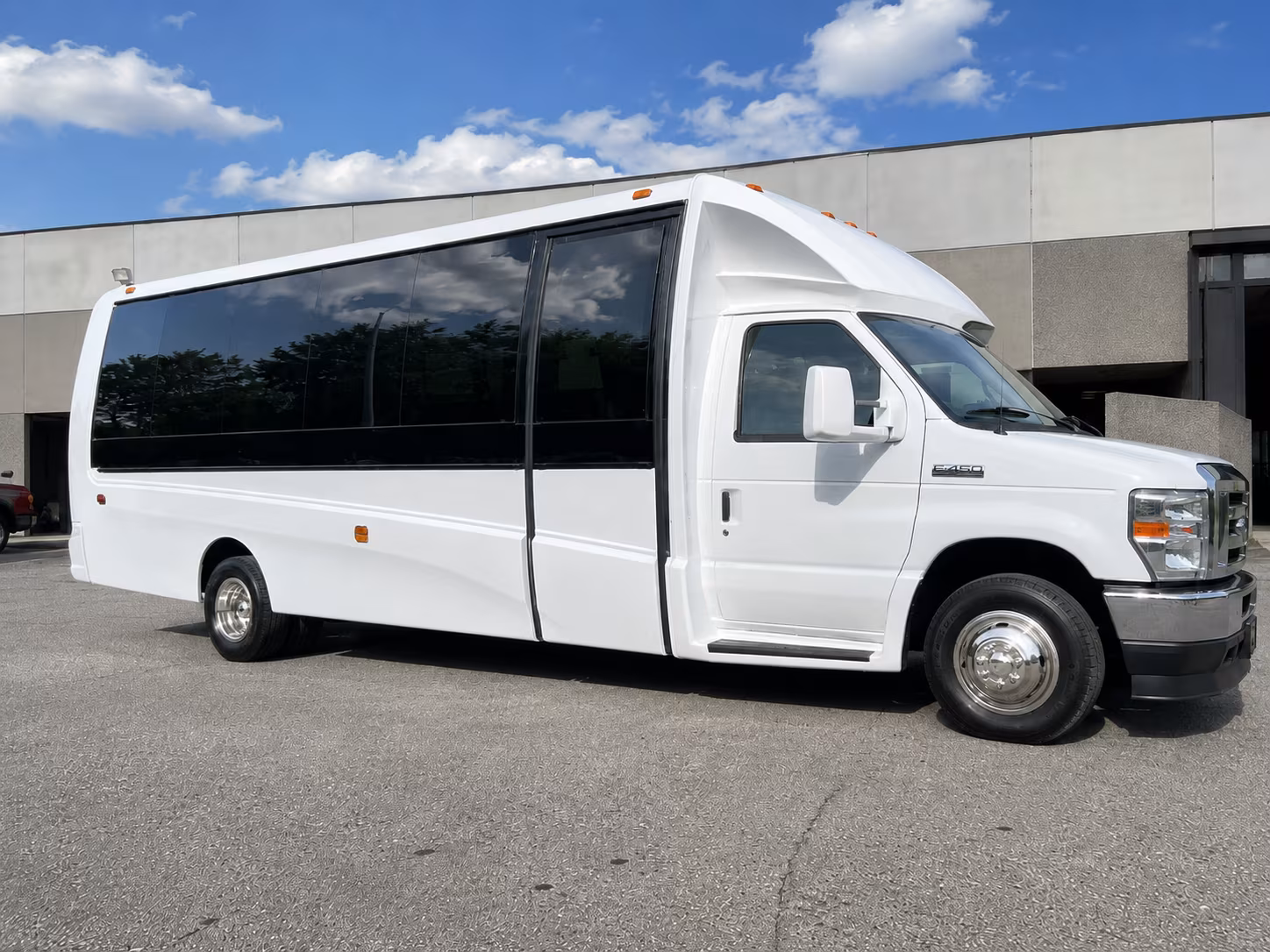 easily book transportation for your next prom 3