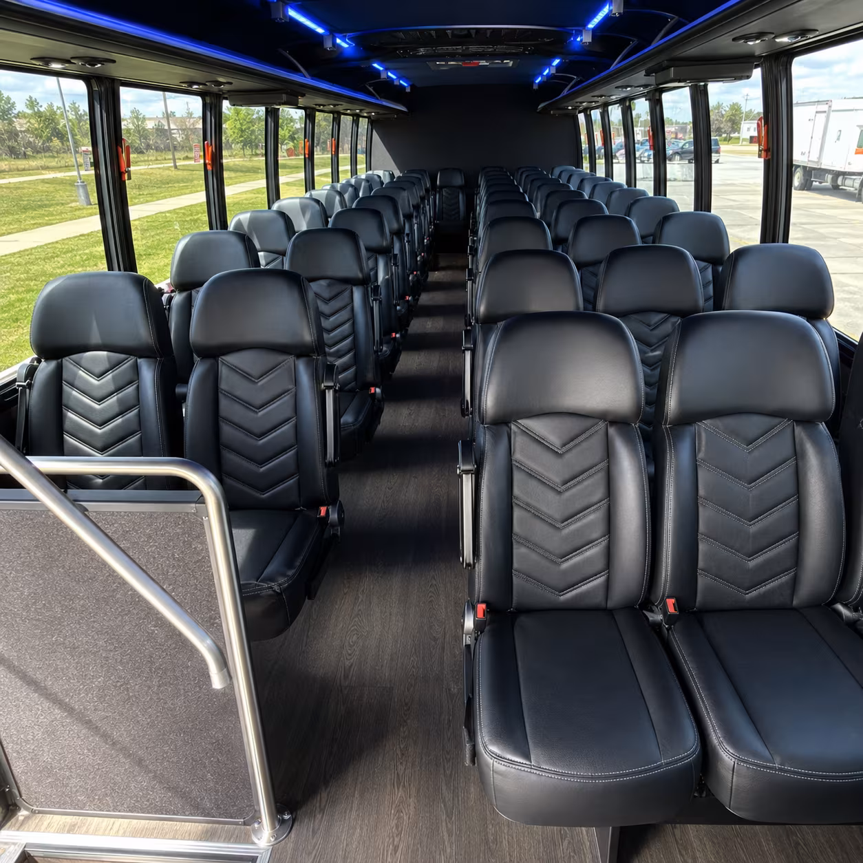 easily book transportation for your next prom 4