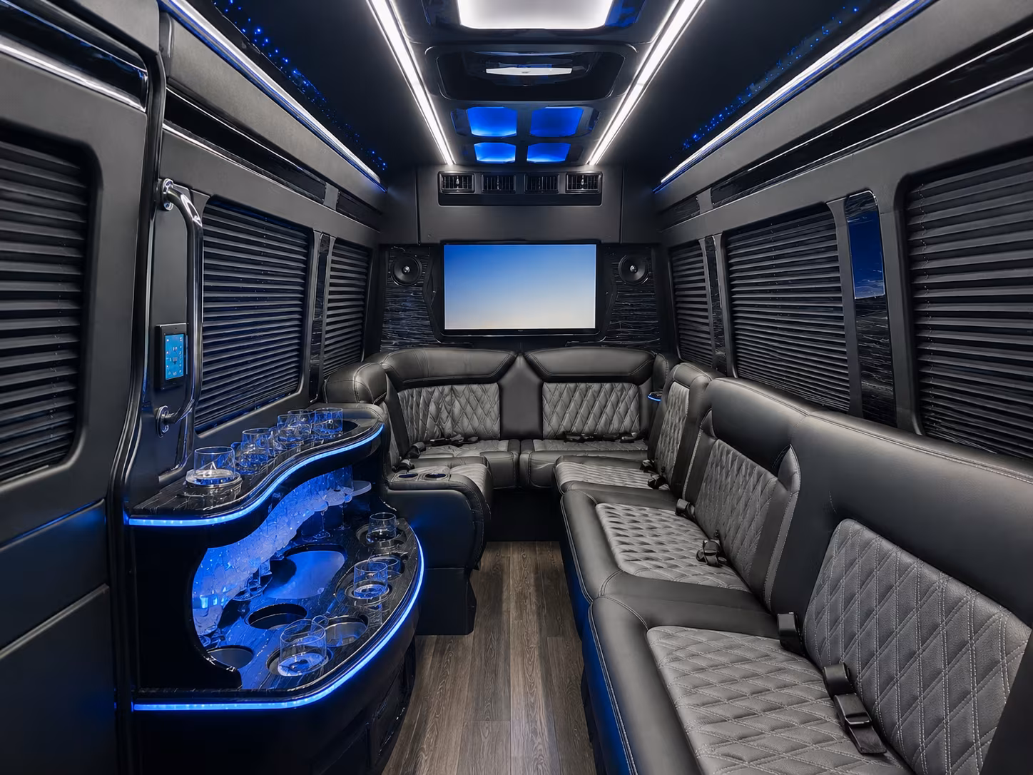 easily book transportation for your next sporting event 1