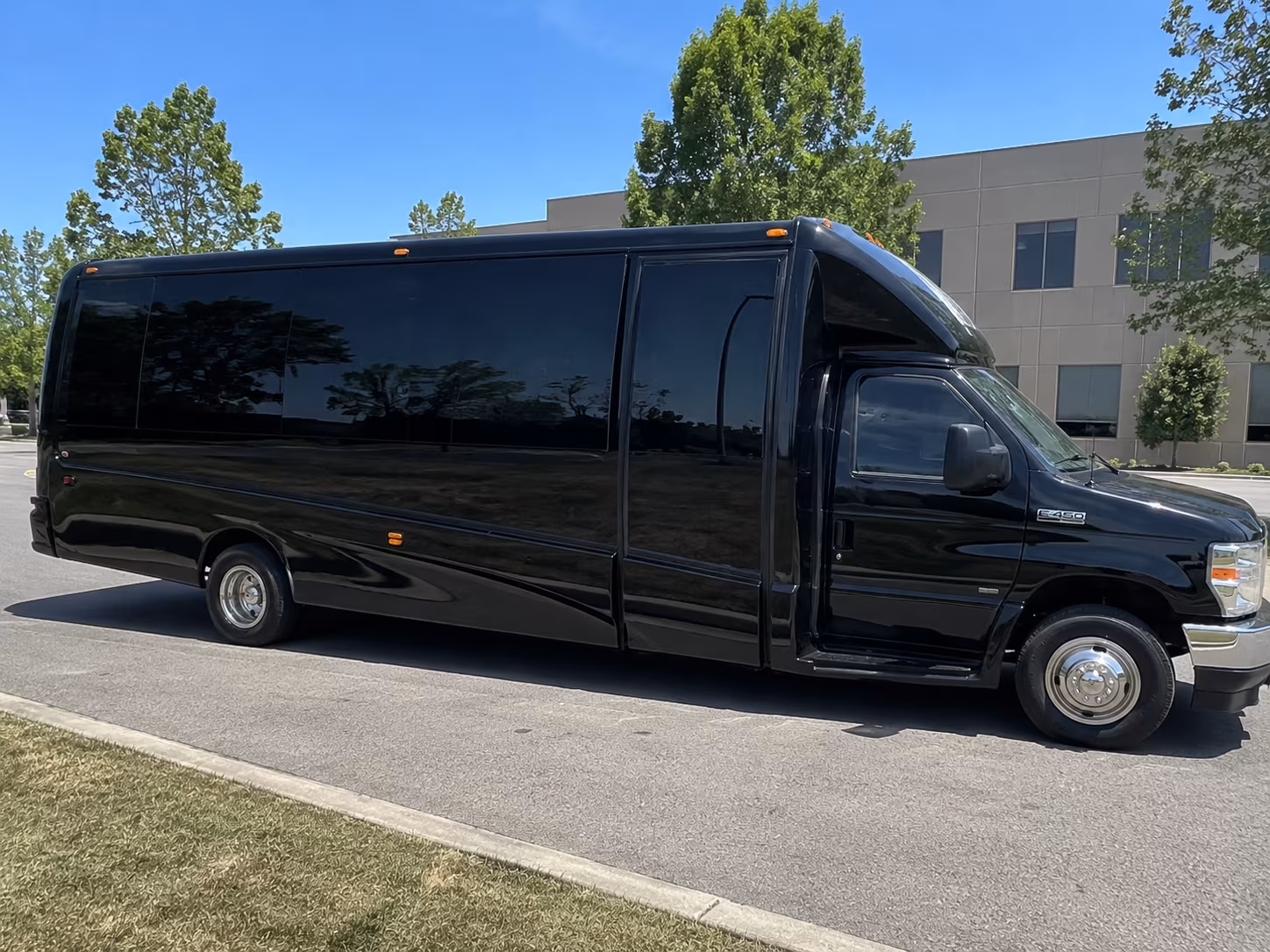 party buses and charter buses to golden state warriors games at chase center